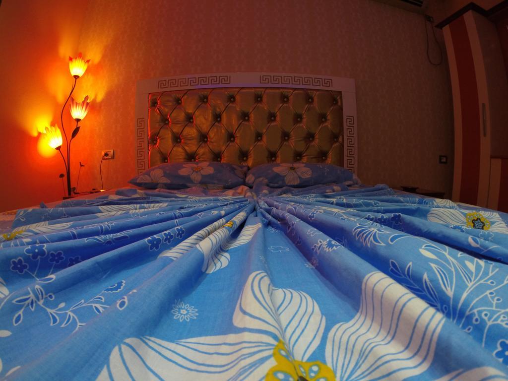 Hotel Buza New Shtoj Oda fotoğraf