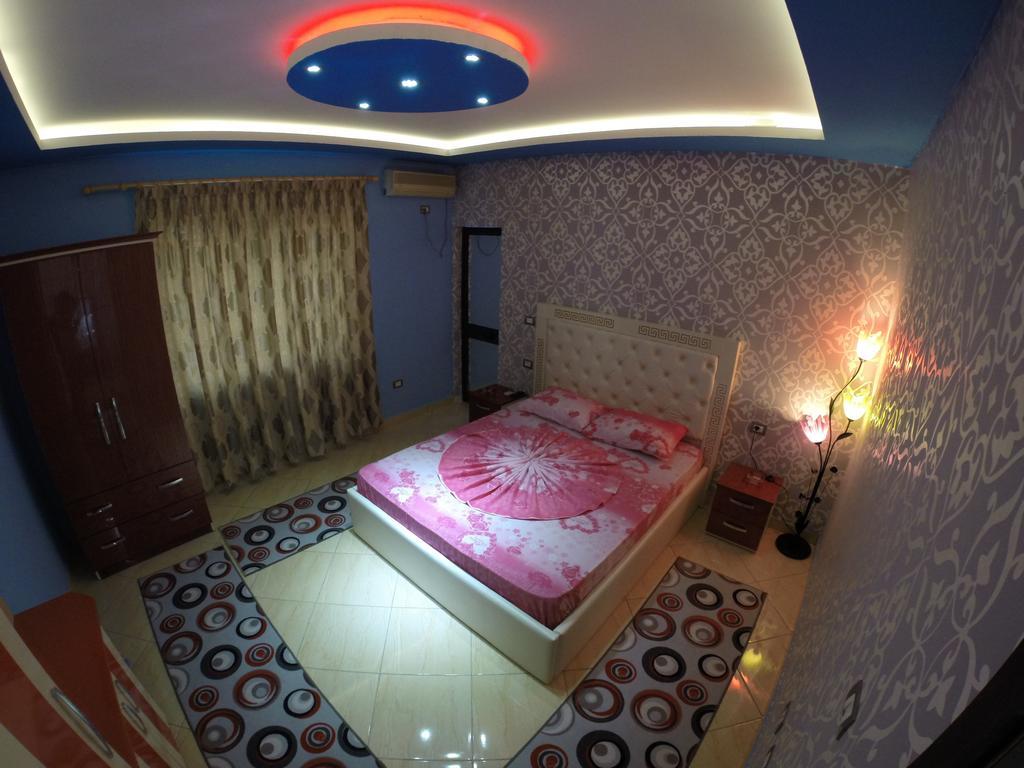 Hotel Buza New Shtoj Oda fotoğraf