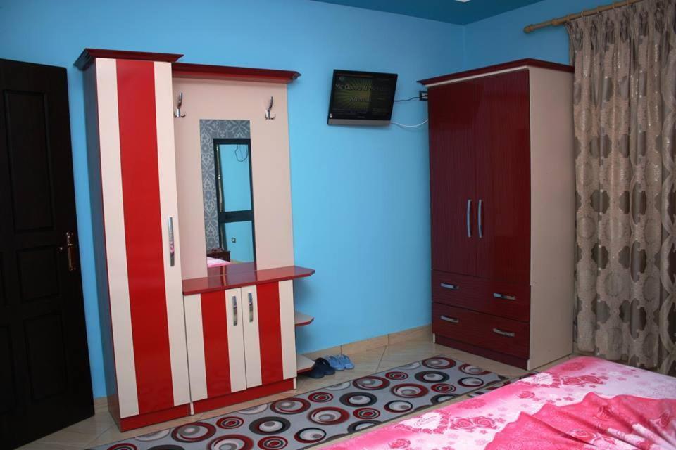 Hotel Buza New Shtoj Dış mekan fotoğraf